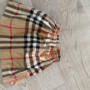 Burberry Tan and Black Skirt